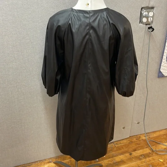 Who What Wear Faux Leather Dress. New - Picture 4 of 4